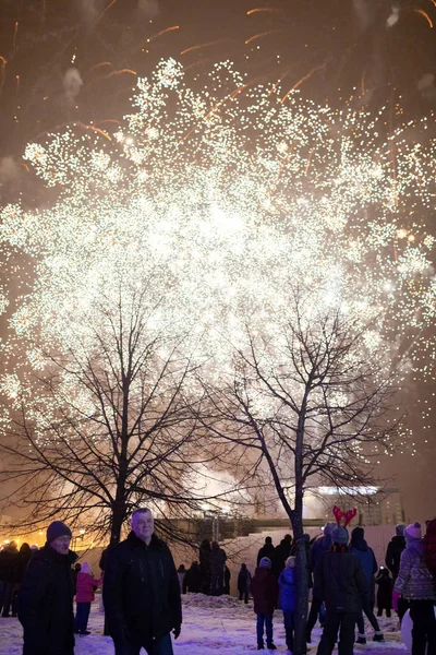 Минск Белоруссия Январь 2019 Празднование Нового Года Салют Елки — стоковое фото