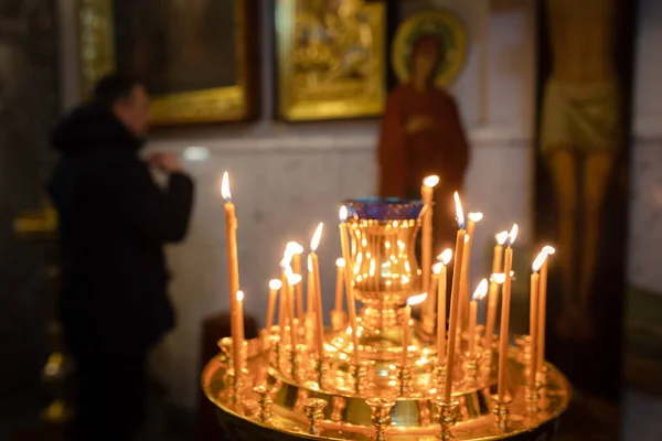 Queimando Velas Templo Ortodoxo Durante Celebração Natal — Fotografia de Stock