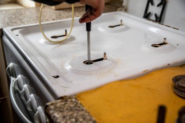 Minsk, Beyaz Rusya - 18 Şubat, 2019: gaz çalışan gaz st denetler