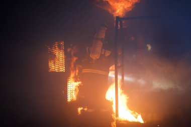 Mnsk, Beyaz Rusya - 24 Mart, 2019: itfaiye yangın söndürmek ben