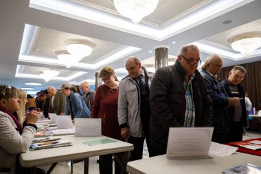 Minsk, Beyaz Rusya - 1 Mayıs 2019: iş fuarı, işsiz arıyor