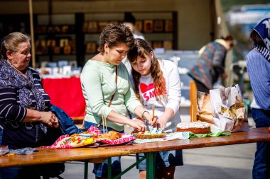 Minsk, Beyaz Rusya - 1 Mayıs 2019: Ortodokslar Paskalya'yı kutluyor