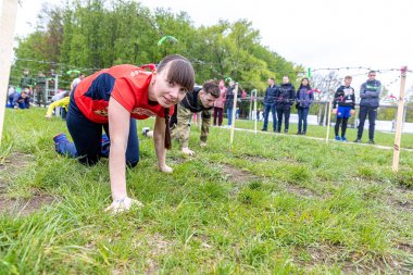 Minsk, Beyaz Rusya - 1 Juny, 2019: Erkekler ve kadınlar maraton koşusu
