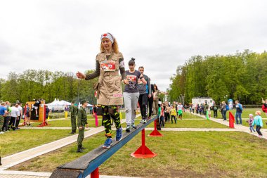 Minsk, Beyaz Rusya - 1 Juny, 2019: Erkekler ve kadınlar maraton koşusu