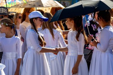 Minsk, Beyaz Rusya - 1 Juny, 2019: hacılar celebraing ve dua d