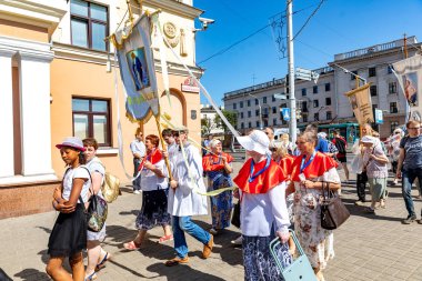 Minsk, Beyaz Rusya - 1 Juny, 2019: hacılar celebraing ve dua d