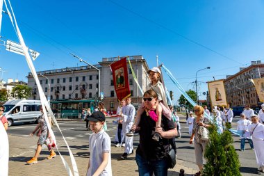 Minsk, Beyaz Rusya - 1 Juny, 2019: hacılar celebraing ve dua d