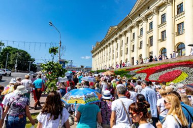 Minsk, Beyaz Rusya - 1 Juny, 2019: hacılar celebraing ve dua d