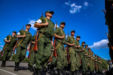Minsk, Beyaz Rusya - 1 Juny, 2019: Belarus ordusunun askerleri m
