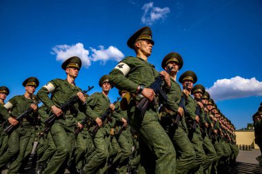 Minsk, Beyaz Rusya - 1 Juny, 2019: Belarus ordusunun askerleri m