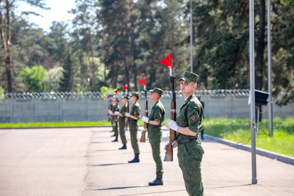 MINSK, BELARUS - 1 JUIN 2019 : soldats de l'armée biélorusse m — Photo