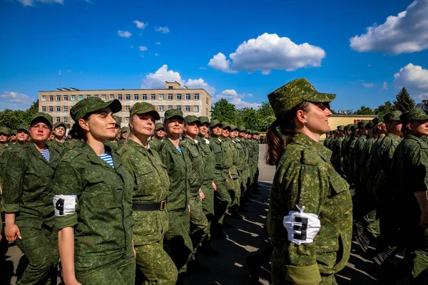 明斯克， 白俄罗斯 - 1 Juny， 2019： 白俄罗斯军队士兵 m — 图库照片