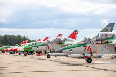 Minsk, Beyaz Rusya - 3 Ağustos 2019: Rusya Hava Kuvvetleri ve Belorussi