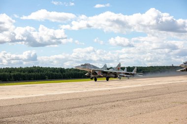 Minsk, Beyaz Rusya - 3 Ağustos 2019: Rusya Hava Kuvvetleri ve Belorussi