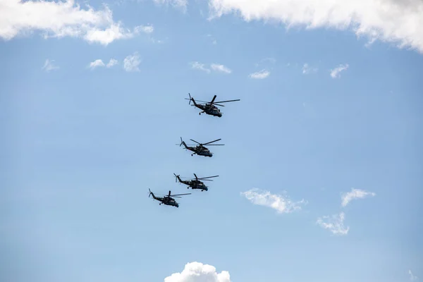 Minsk, Beyaz Rusya - 3 Ağustos 2019: Rusya Hava Kuvvetleri ve Belorussi — Stok fotoğraf