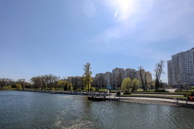 Güzel şehir manzarası kaynak suyu manzarası