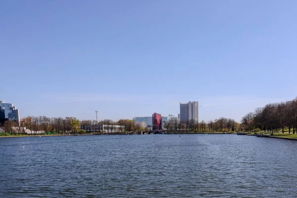 Güzel şehir manzarası kaynak suyu manzarası