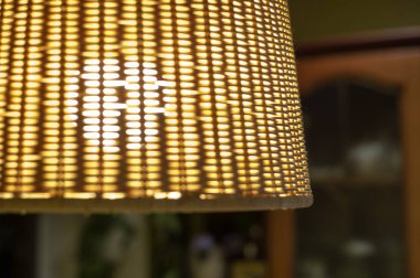 Evde mutfak saman avizeler