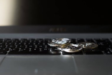 Klavye gümüş bitcoin