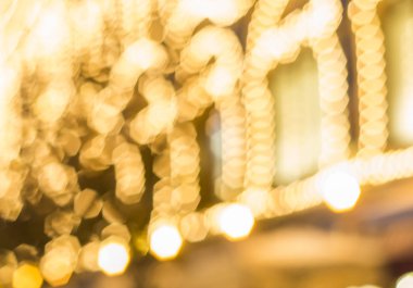 Moskova, arka plan bulanık mağazada Noel süsleri