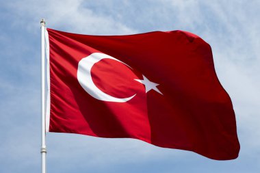 Gündüzleri uçakla Türk bayrağı