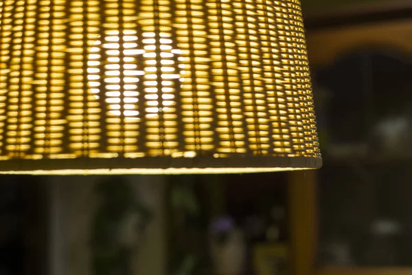 Evde mutfak saman avizeler