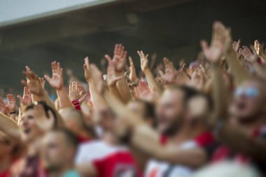 Stadyum podyumda alkışlar futbol taraftarları