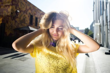 sokakta kız photoshoot