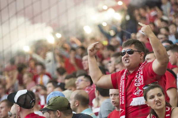 Rússia Moscow Agosto 2017 Fãs Clube Futebol Spartak Moscow Estão — Fotografia de Stock