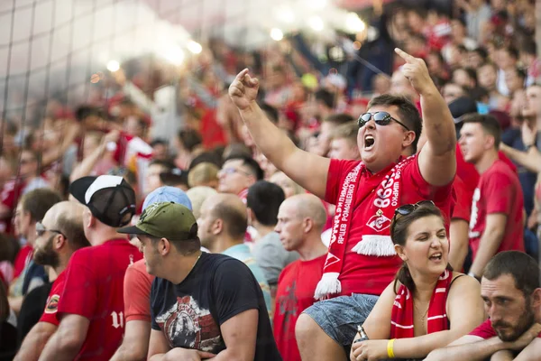 Rússia Moscow Agosto 2017 Fãs Clube Futebol Spartak Moscow Estão — Fotografia de Stock