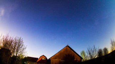 Timelapse: Yıldız gece gökyüzünde hareket.
