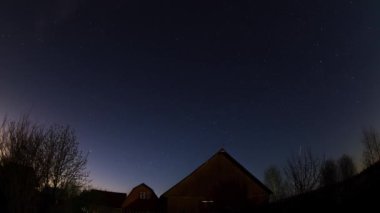 Timelapse: Yıldız gece gökyüzünde hareket.