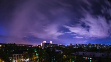 Timelapse: Giden fırtına şehir