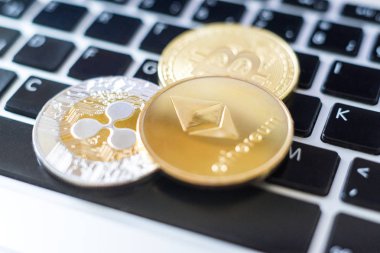 cryptocurrency paralar - dalgalanma, Bitcoin, Ethereum