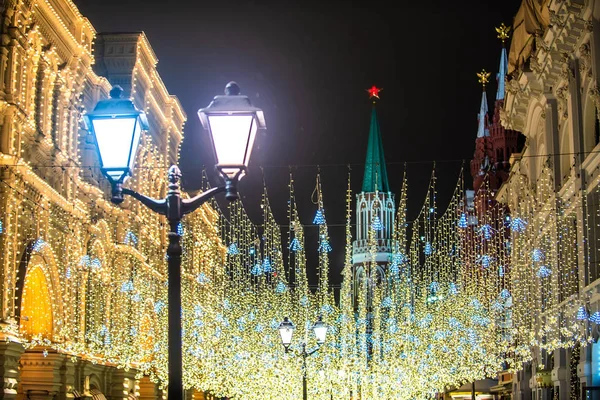 Nikolskaya street, Moskova, Rusya Red Square yakınındaki gece ışıkları