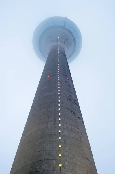 Dusseldorf Tyskland Telekommunikationstårn - Stock-foto