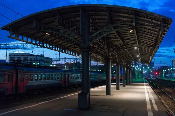 Estação Trem Vazia Noite — Fotografia de Stock