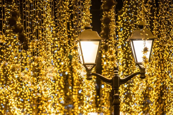 Nikolskaya street, Moskova, Rusya Red Square yakınındaki gece ışıkları
