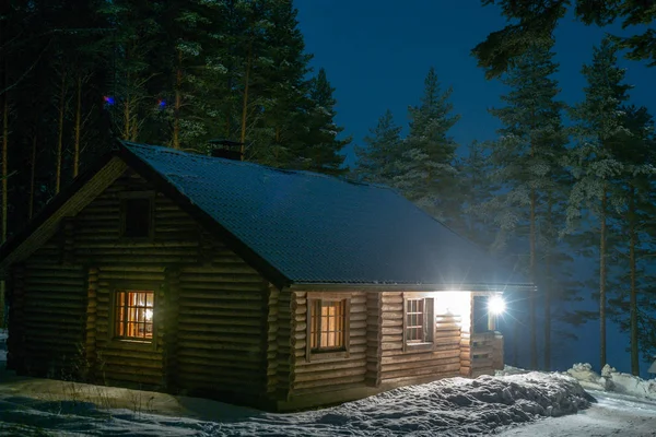 Una Casa Solitaria Bosque Pinos — Foto de Stock