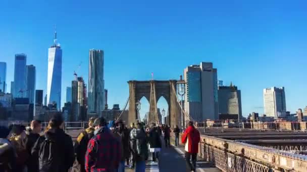 Usa New Tork December 2018 Walking Crowds Tourists Brooklyn Bridge — Stock Video