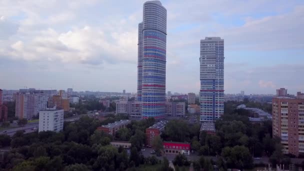 Complejo Residencial Vista Tricolor Desde Parte Superior — Vídeos de Stock