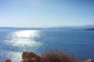 Dağdan deniz manzarası