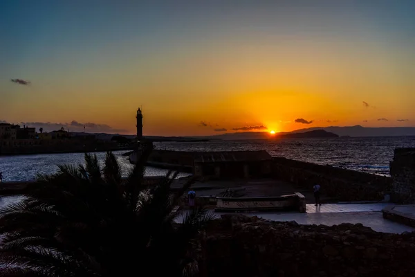 Panorama Puerto Veneciano Frente Mar Faro Antiguo Puerto Chania Atardecer —  Fotos de Stock