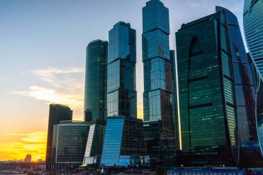 Moskova Uluslararası İş Merkezi akşam