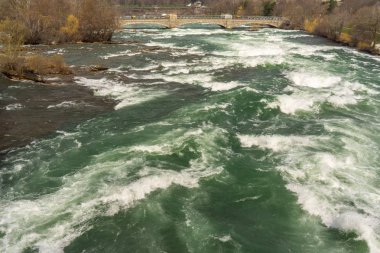 ABD, Niagara Şelalesi, Nisan 2019: Amerika Birleşik Devletleri Niagara nehri