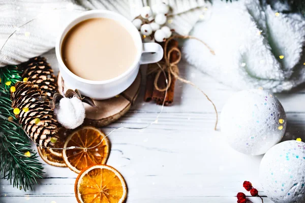 En kopp varm choklad. God jul och gott nytt år. Selektiv inriktning. — Stockfoto