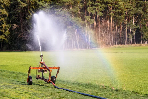 Sprinkler Rendszer Mező Öntözés — Stock Fotó