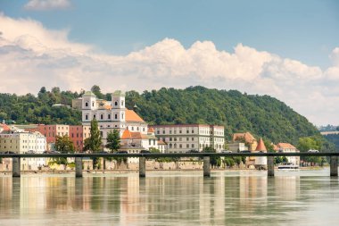 Riverside River Inn Passau (Bavyera, Almanya)