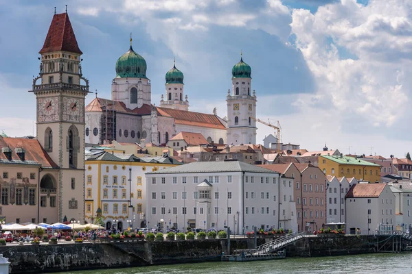 Passau 2018 Passau 독일의 다뉴브 프론트 성당에 Prinzregent Luitpold 다리에서 — 스톡 사진