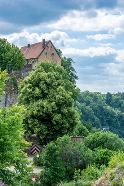 Pottenstein Alemanha Junho Castelo Histórico Acima Aldeia Pottenstein Alemanha Junho — Fotografia de Stock